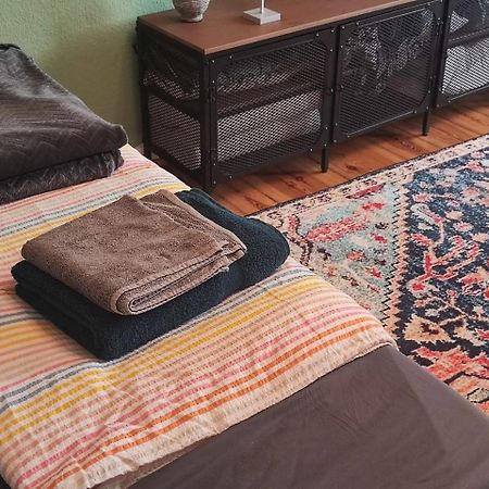 Stylish 2-Room Apartment With Balcony Next To East Side Gallery Berlino Esterno foto