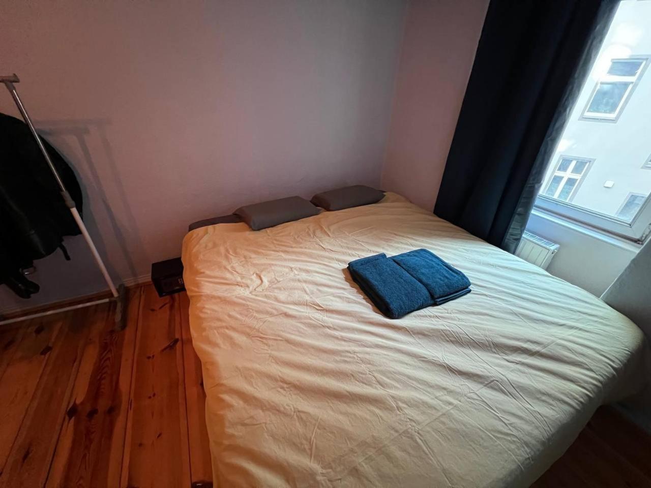 Stylish 2-Room Apartment With Balcony Next To East Side Gallery Berlino Esterno foto